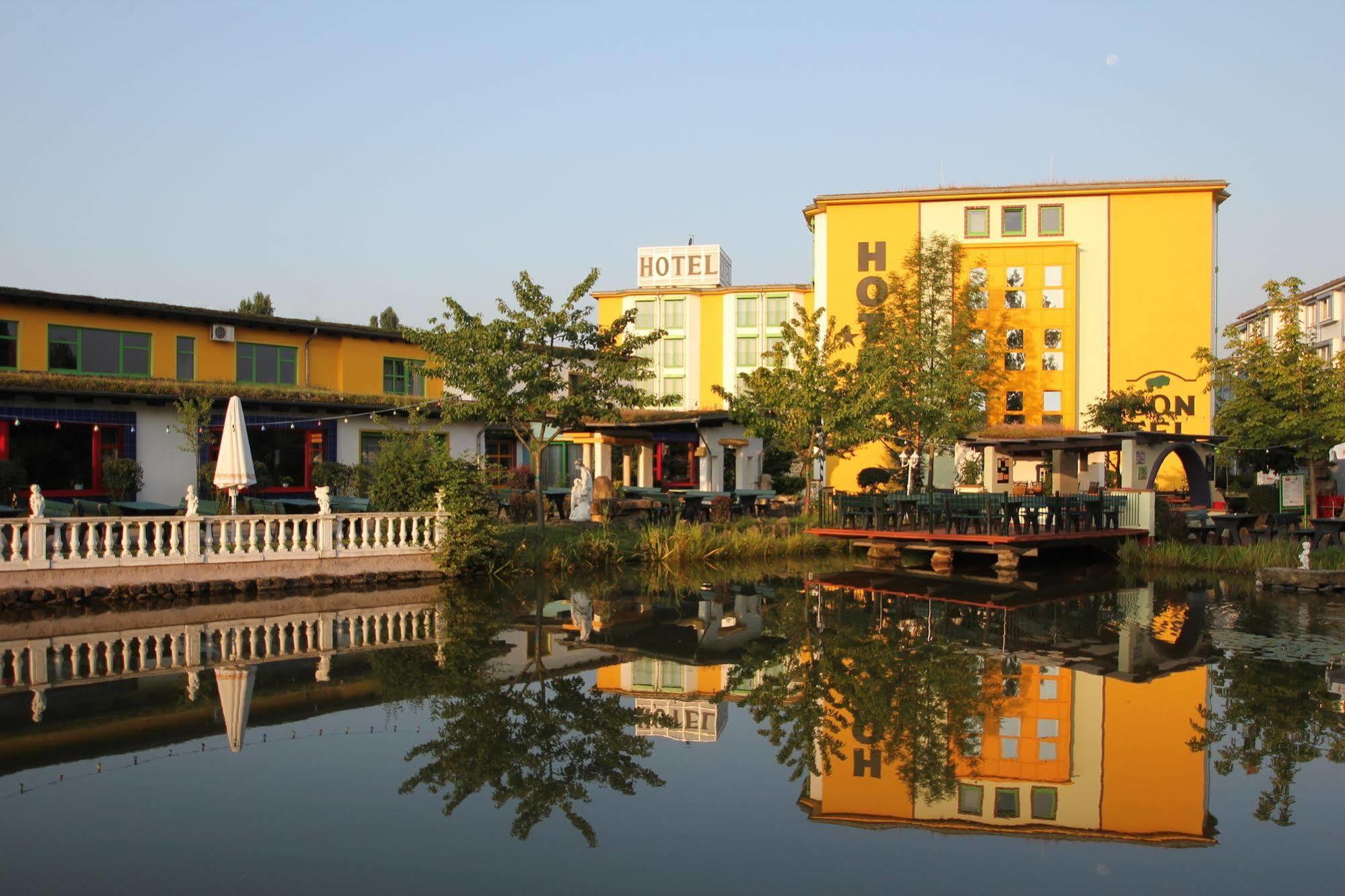 Contel Hotel Кобленц Экстерьер фото